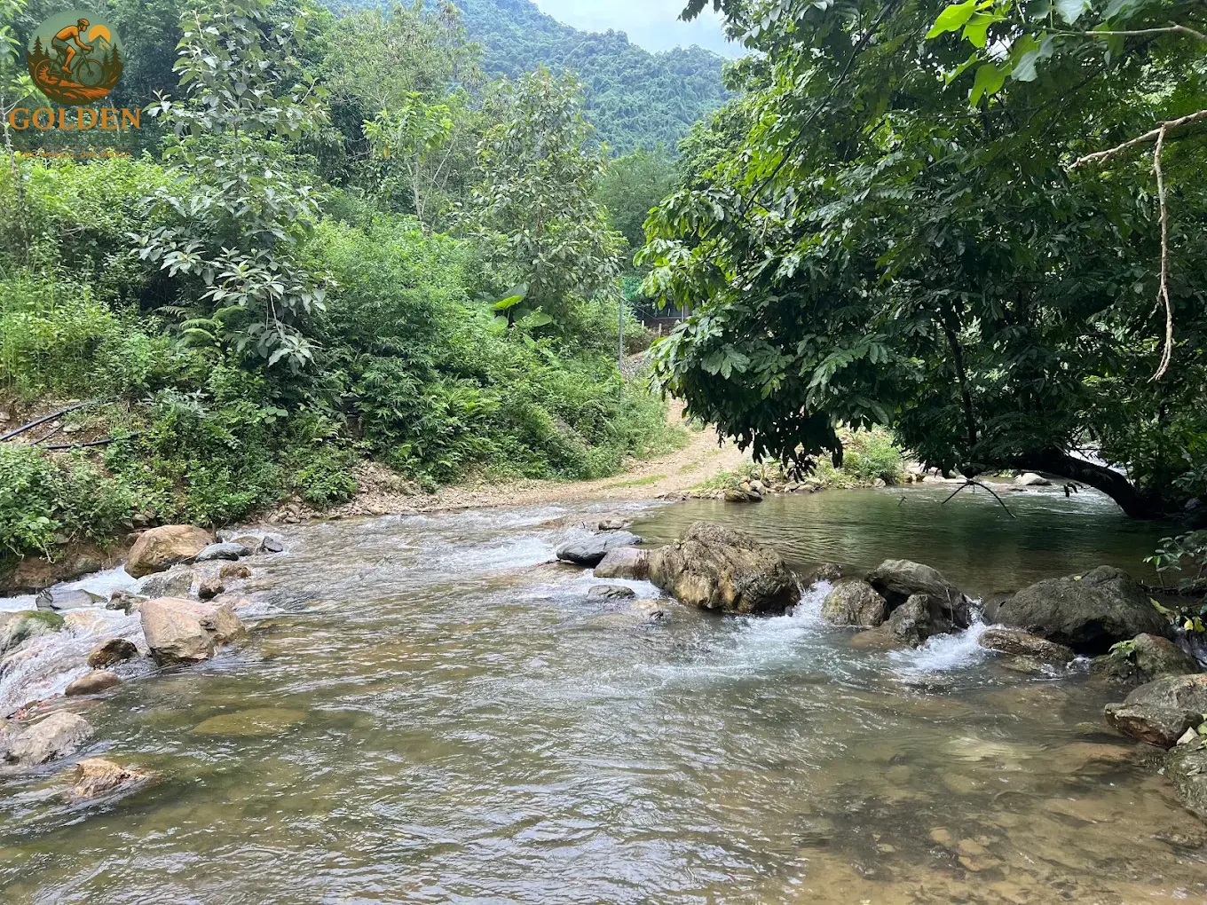 3-Day Long Coc & Da Bac Mountain Cycling Tour from Hanoi
